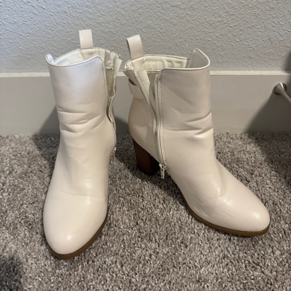 Elegant White Ankle Boots